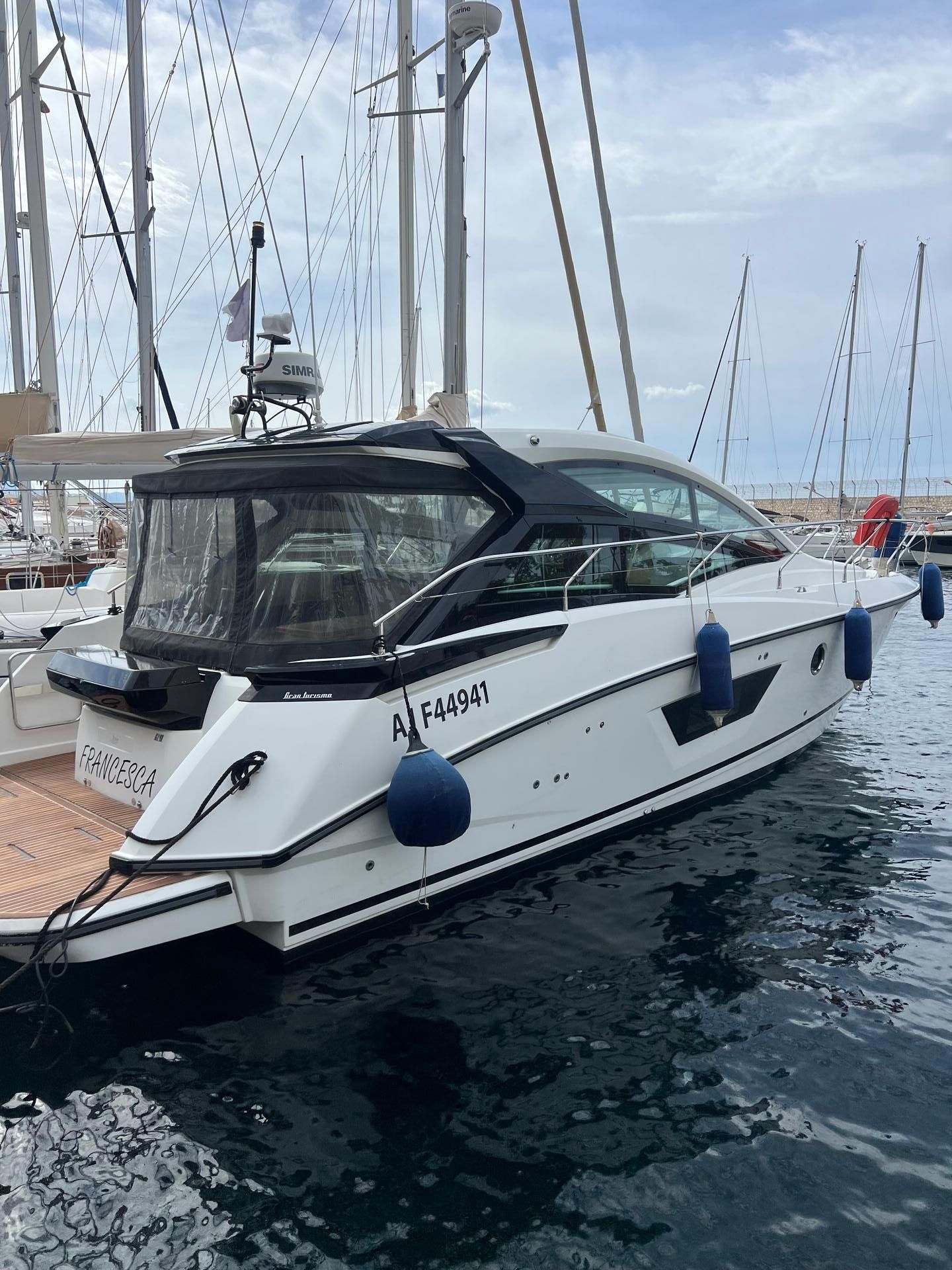 slider 21 Beneteau Gran Turismo 40